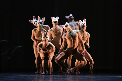 MOMIX: ALICE is Spectacular!