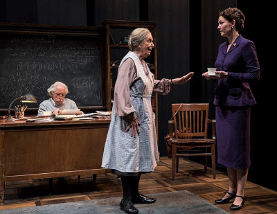 Mike Nussbaum is Albert Einstein, Ann Whitney is Helen Dukas and Katherin Kerberlein plays Margaret Harding in Relativity, at the Northlight Theatre.